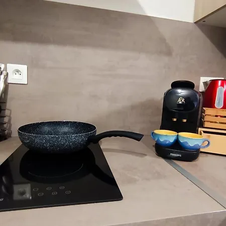 Appartement Le Nid Des Bains - Climatise - Piscine Partagee