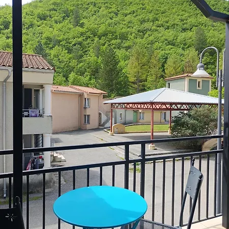 Le Nid Des Bains - Climatise - Piscine Partagee